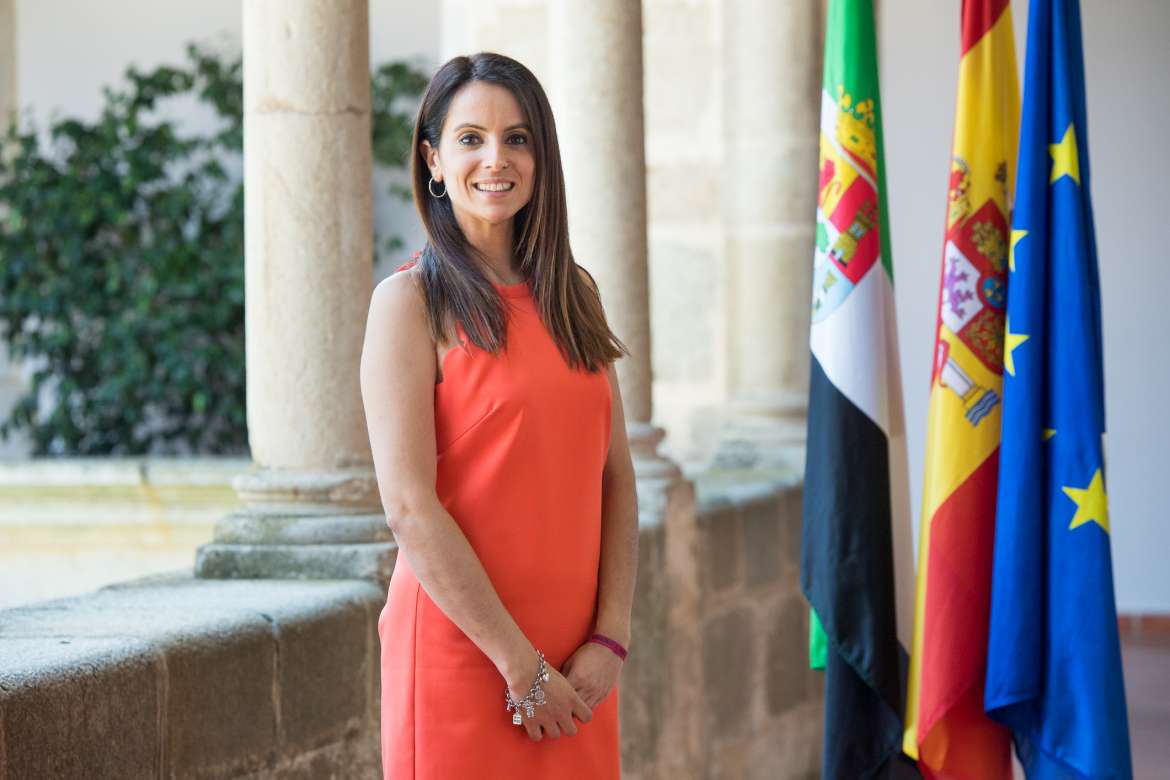 Línea de ayudas para la formación de mujeres de Extremadura en el ámbito deportivo