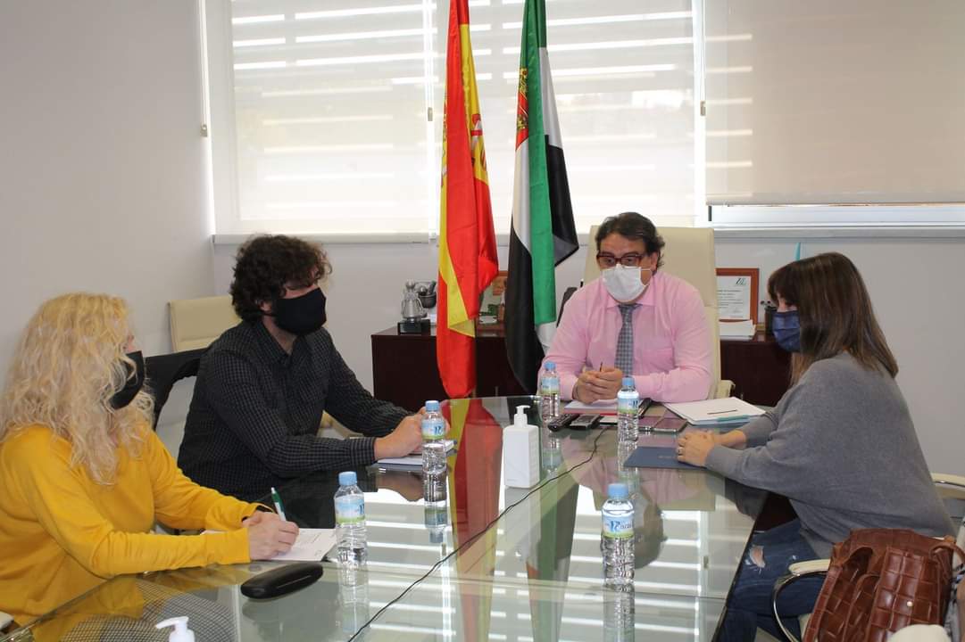 APTO traslada sus inquietudes al Consejero de Sanidad de la Junta de Extremadura con carácter previo al Congreso Iberoamericano sobre Discapacidad.
